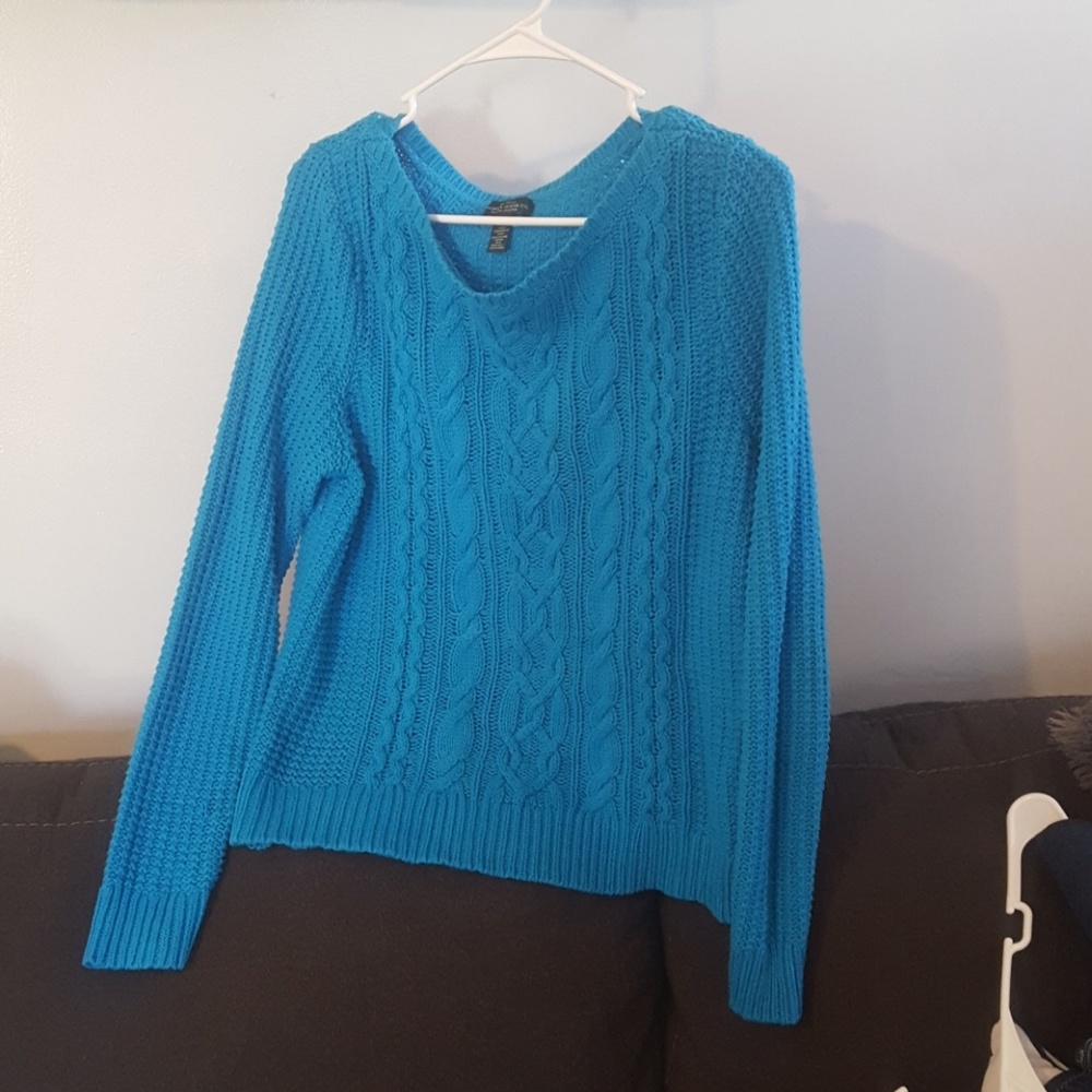 EUC Lauren Sweater